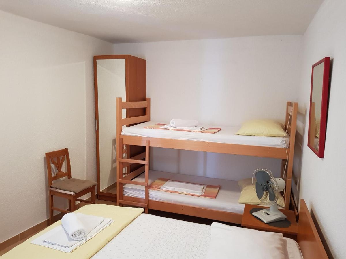 Laguna Apartment *