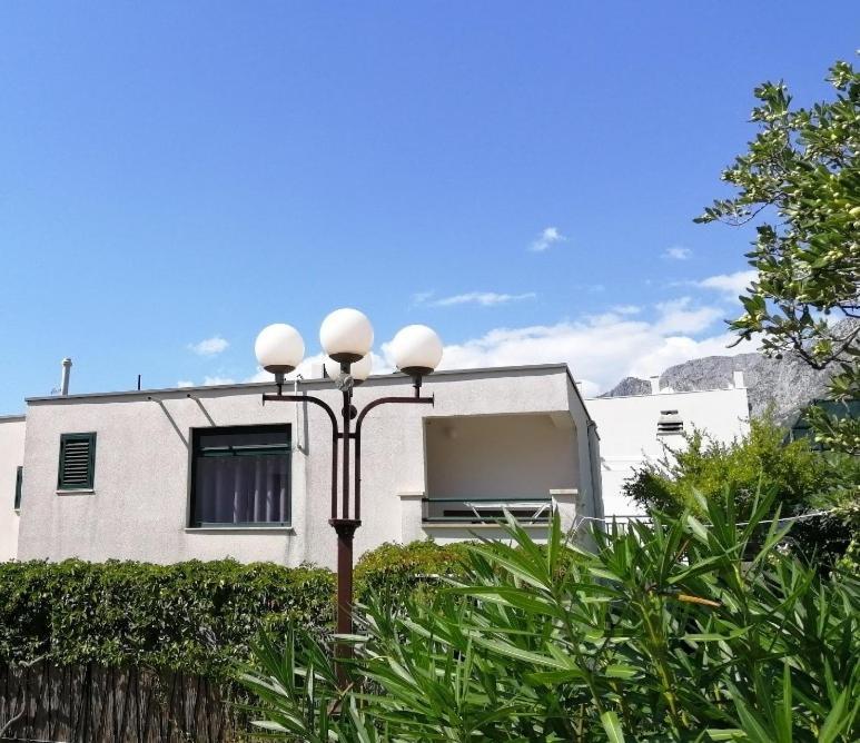 Laguna Apartment *